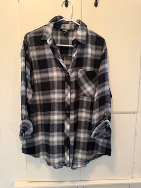 wild fable Black and Gray Plaid Button-Down Shirt